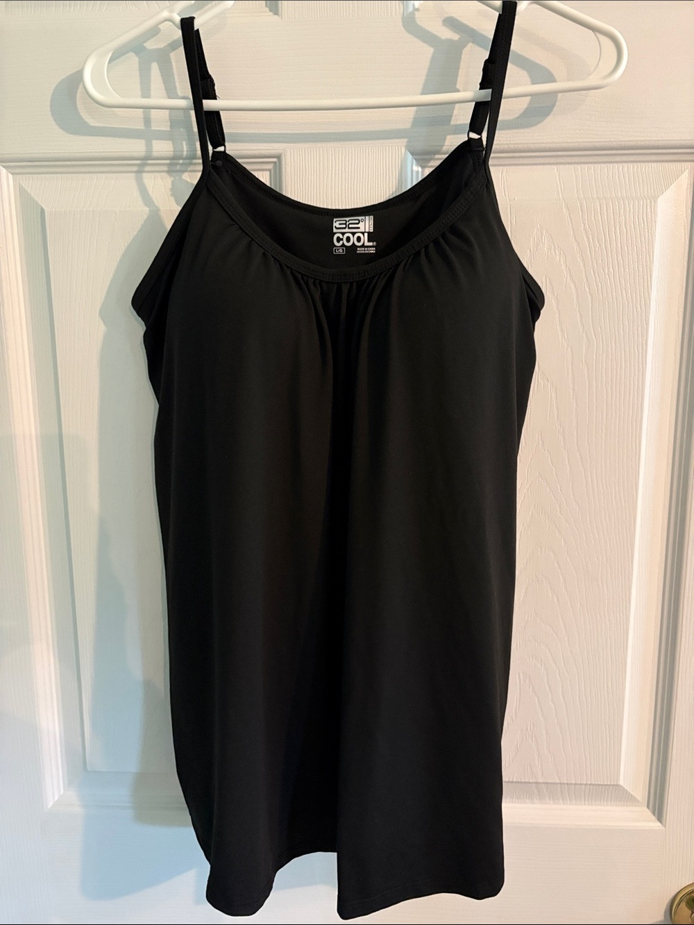 32 Degrees Black Cooling Tank Top with built in bra